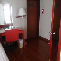 スーツケースを広げるスペースは十分ありました。