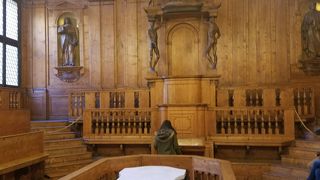 世界初の人体解剖