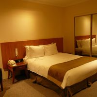 クイーンベッド