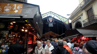 見て歩くだけでも楽しい