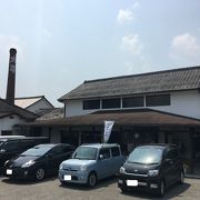 酒蔵を改装したレストランと資料館