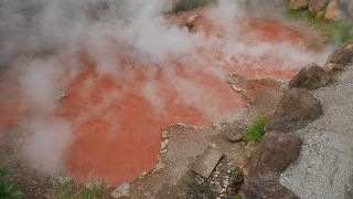 湯けむりがたつパフォーマンスが面白い