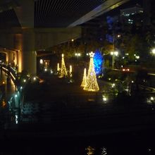 ライトアップされて素敵な雰囲気でした