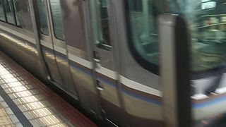 網干始発の新快速もあります