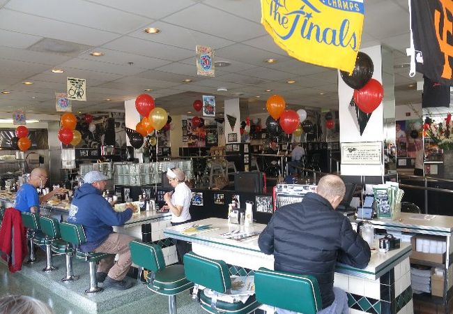 メルズ ドライブ イン ヴァンネスアヴェニュー店 クチコミ アクセス 営業時間 サンフランシスコ フォートラベル