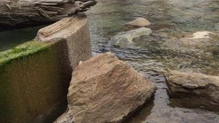 行くなら雪解け後に