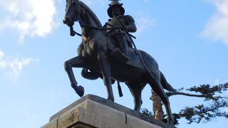 現代の伊達男に案内してもらいました。