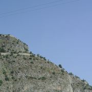 絶壁の岩山