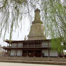 チベット式仏塔