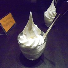 店内で食べたソフトクリーム