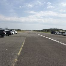 旧空港だった駐車場