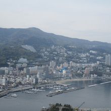 パノラマ展望２－熱海の街並みと海岸