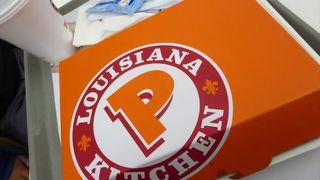 （香港）空港フードコートにあるファーストフード店