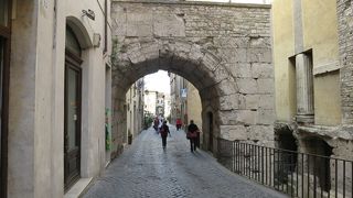 ローマ時代の町の入り口