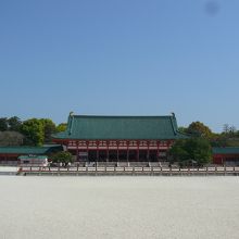 とても広い境内