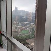 ハッピーバレー競馬場が見えています