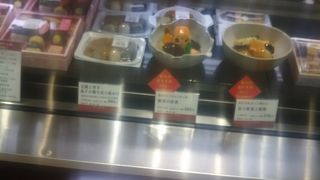 なだ万の料理お手軽に駅で買えるようになりました