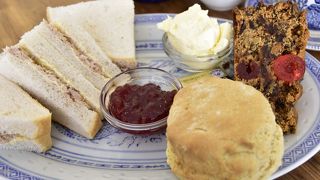 趣のあるカフェでお腹いっぱいに。。。