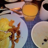 コンプリメンタリーの朝食ビュッフェ