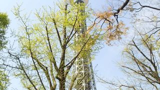 山下清画伯のモザイク壁画は、大迫力