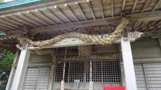 野島崎灯台からすぐ近くにある神社