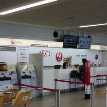 ＪＡＬチェックインカウンター