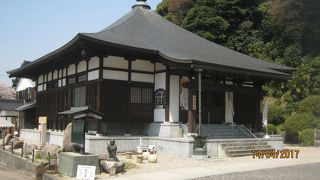 本堂があるだけです。