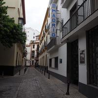 旧市街にあり、街歩きに便利です