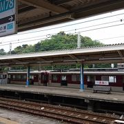 参宮線と近鉄の乗り継ぎ駅