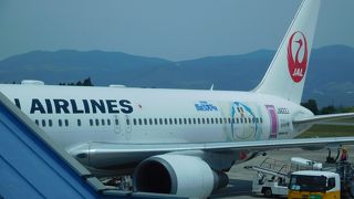 天然温泉足湯もある空港