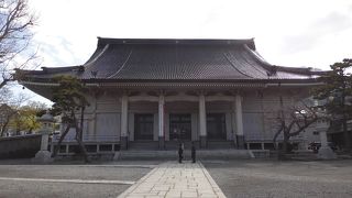 立派な地元のお寺さん