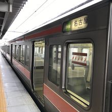 名古屋直通の電車