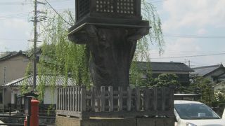 船着き場の灯籠です。