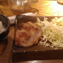 豚ステーキ定食８００円