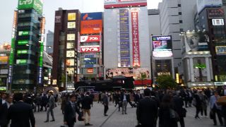 様々な人が交差する場所