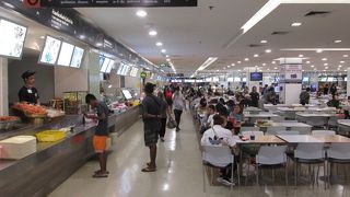 買い物の合間に利用