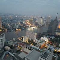 バルコニーからの夕方の眺望