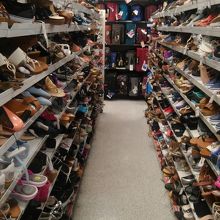 朝一番に行くときちんと商品がならんでます