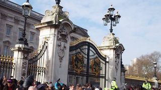 早く行かないと何も見えません。