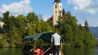 漕ぎ手は世襲制だそうです。