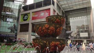 巨大なショッピングモールでした