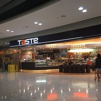 直結のモールの中にあるスーパー