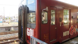 高校生と旅行者