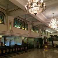 シャンデリアが素敵なロビー