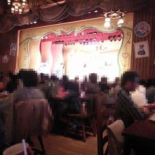 二部構成のショーを連続上演