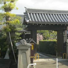 山門の景観です。