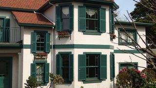 戦後は司祭館として使用されていた洋館