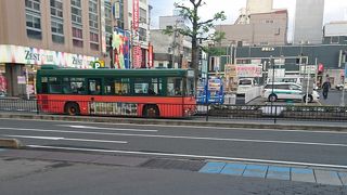 市内中心部を回っています