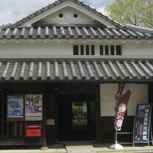 江戸時代の建物なのです。