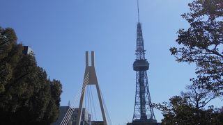 吊り橋風の歩道橋